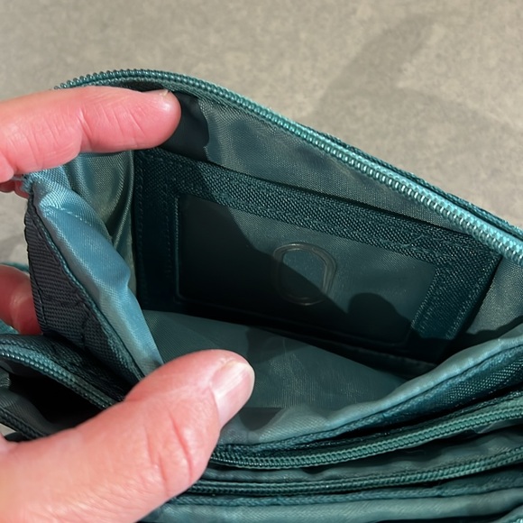 Thirty-one teal/emerald or black quilted purse with matching wallet - Picture 9 of 11